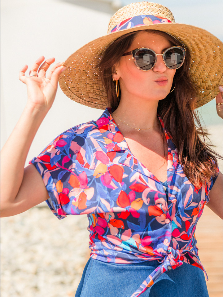 Top Bowie Blue Hibiscus Top Bowie Blue Hibiscus